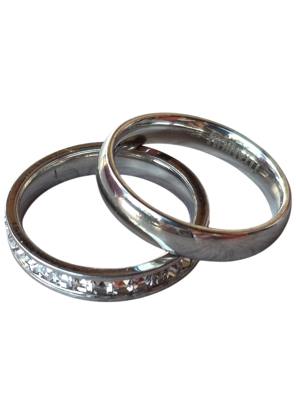 Set Of 2 Titanium Rings With Cubic Zirconia Sixe 7 - Picture 3 of 5